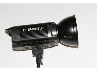 Осветитель FST EF-100PS LED светодиодный