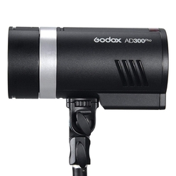 Godox Witstro AD300Pro - Вспышка аккумуляторная с поддержкой TTL