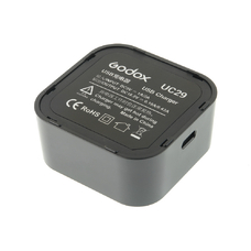 Зарядное устройство Godox UC29 USB для аккумулятора AD200