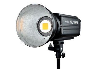 Осветитель светодиодный Godox SL-200W студийный